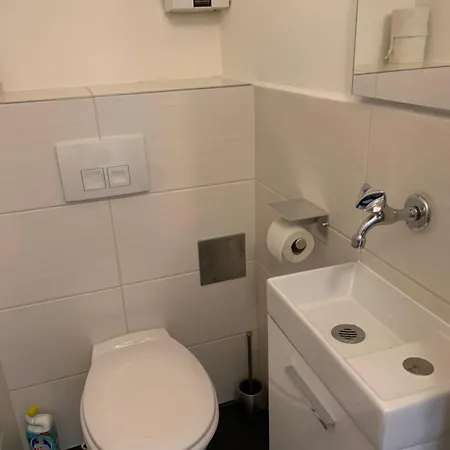 4* + 5* Luxury *